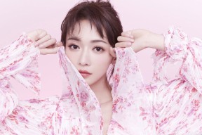 开云中国大陆-利兹联锋线配合默契，白玫瑰军团冲击前六，利兹联风格