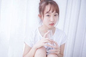开云平台-“亚戈·卡尔曼的高效进攻与防守技巧,推动美洲狮队向冠军迈进”
